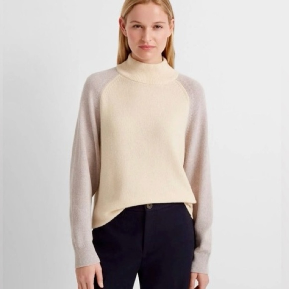 Club Monaco Wool Blend Colour Block Sweater Mock Neck Cream Lavender Grey
